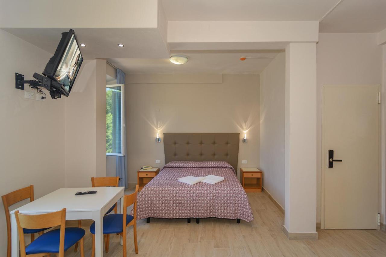 Hotel Sogno 维亚雷焦 外观 照片