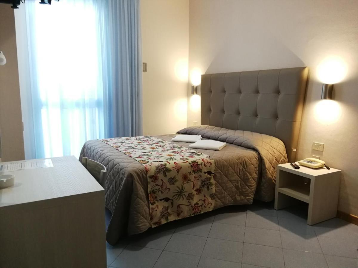 Hotel Sogno 维亚雷焦 外观 照片