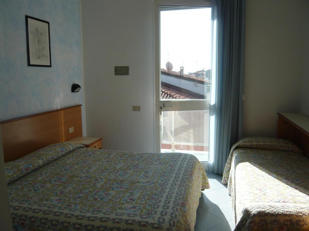 Hotel Sogno 维亚雷焦 客房 照片